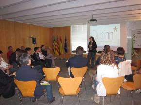 Presentaci�n del desayuno, Mayca Garc�a, t�cnico ceei castell�n. Pincha para ampliar