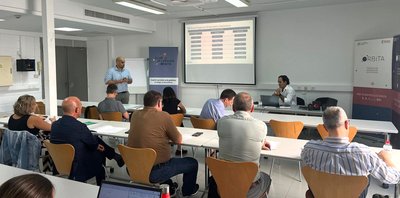 Sesi�n de formaci�n del Club de Inversi�n �rbita