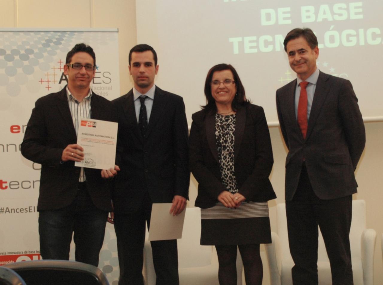 Rafael López (Robotnik) en entrega premios ANCES 2013