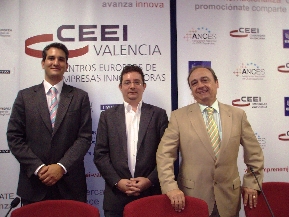 Gabriel Butler, Llus Navarro y Enrique Perna
