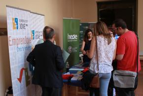 Enr�date X�tiva Stands