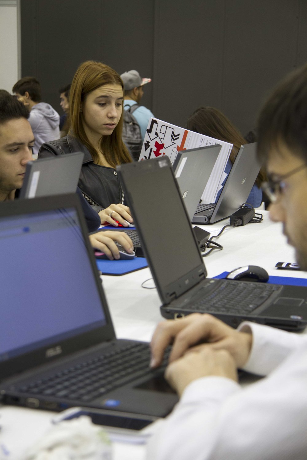 Ms de 3.000 personas participaron de los concursos del #DPECV2014