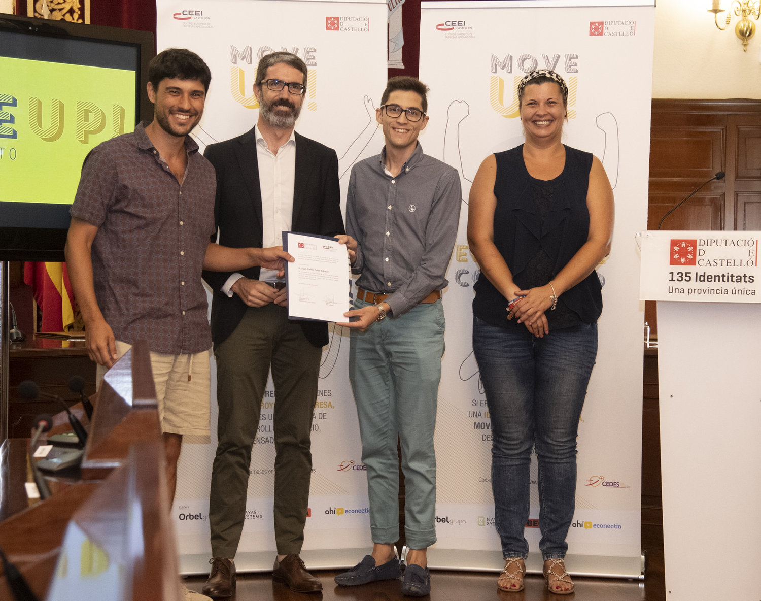 Acto entrega de premios y diplomas MOVE UP! emprende con �xito 2019 (4)[;;;][;;;]